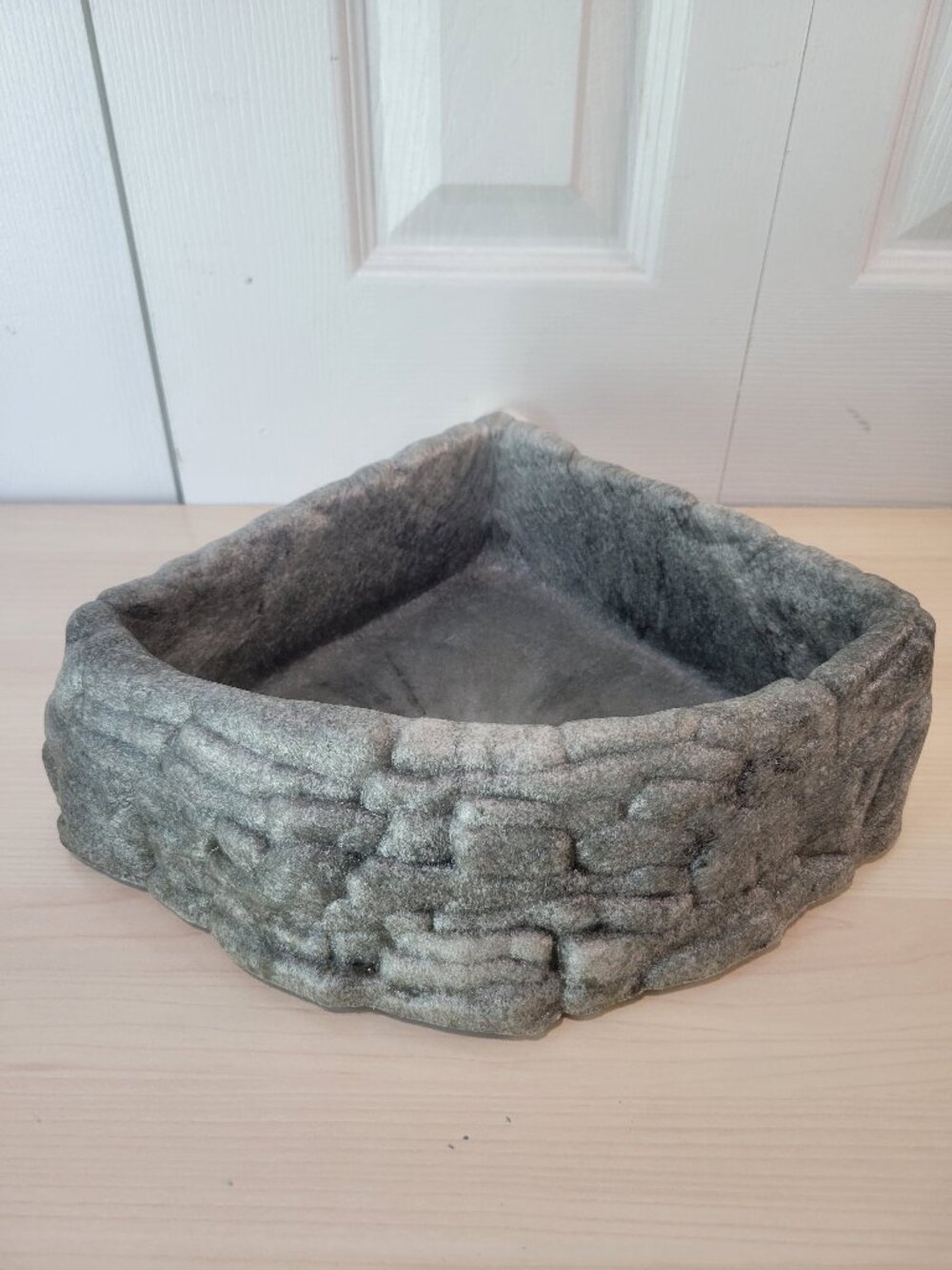 ZOO MED Reptile Repti Rock Large Gray Corner Food Water Dish Bowl 9"x9"x3" EUC